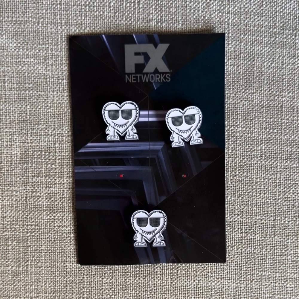 Emoji Heart with Glasses SDCC 2015 Pins Promo San Diego Comic Con FX Networks